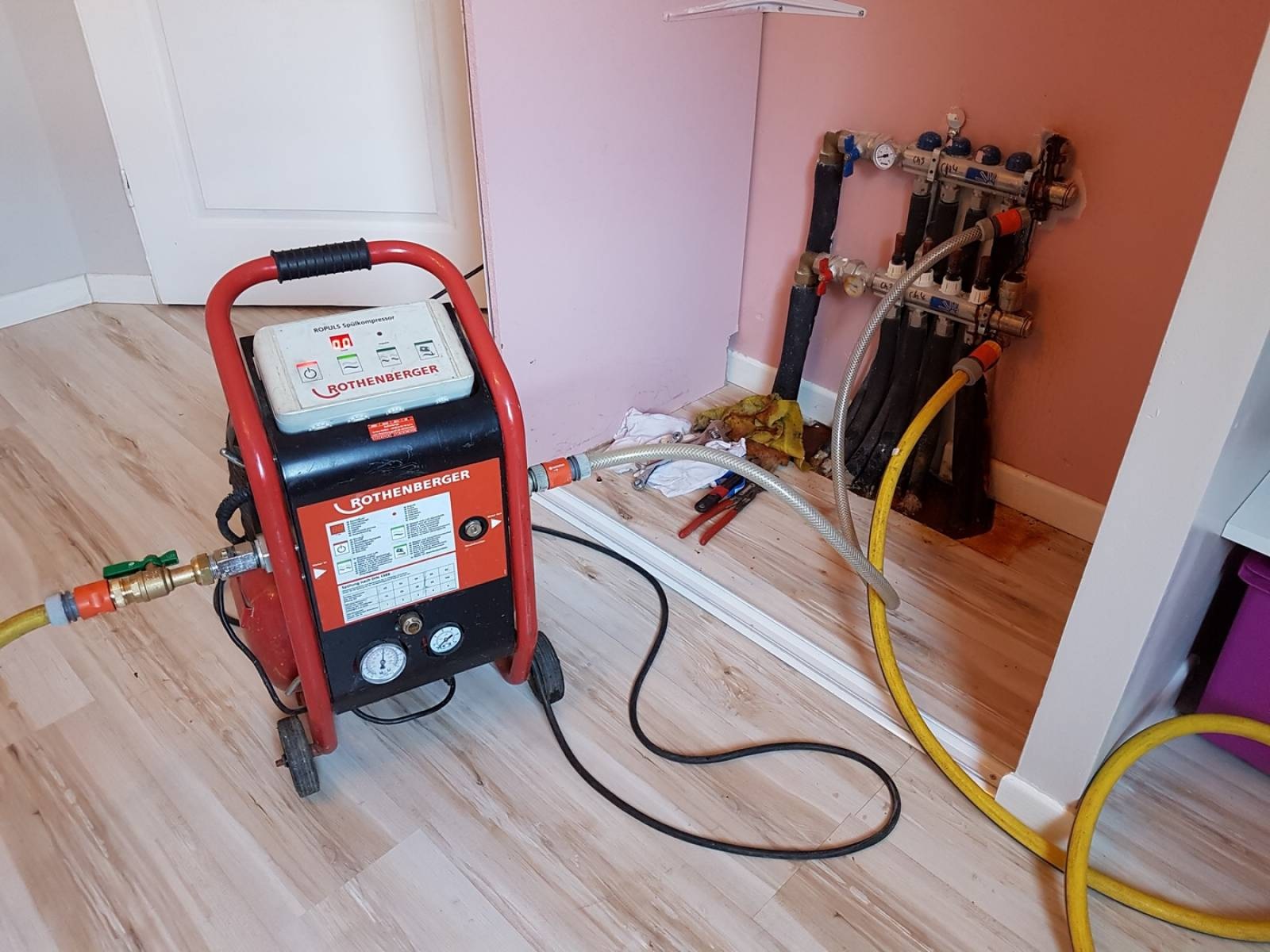 Çekmeköy Çamlık Vaillant Hermetik Şofben Kombi Bakımı